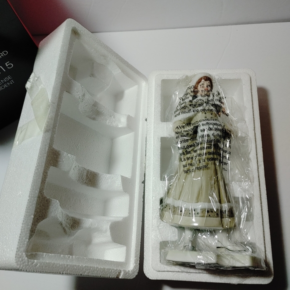 AVON - 2014/2015 100 Years PRESIDENT'S RECOGNITION - Picture 4 of 8